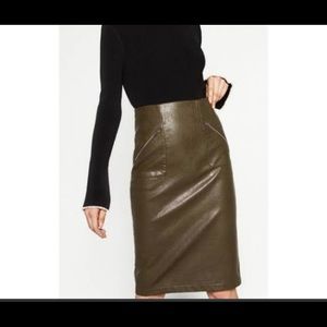 Beautiful skirt green Zara